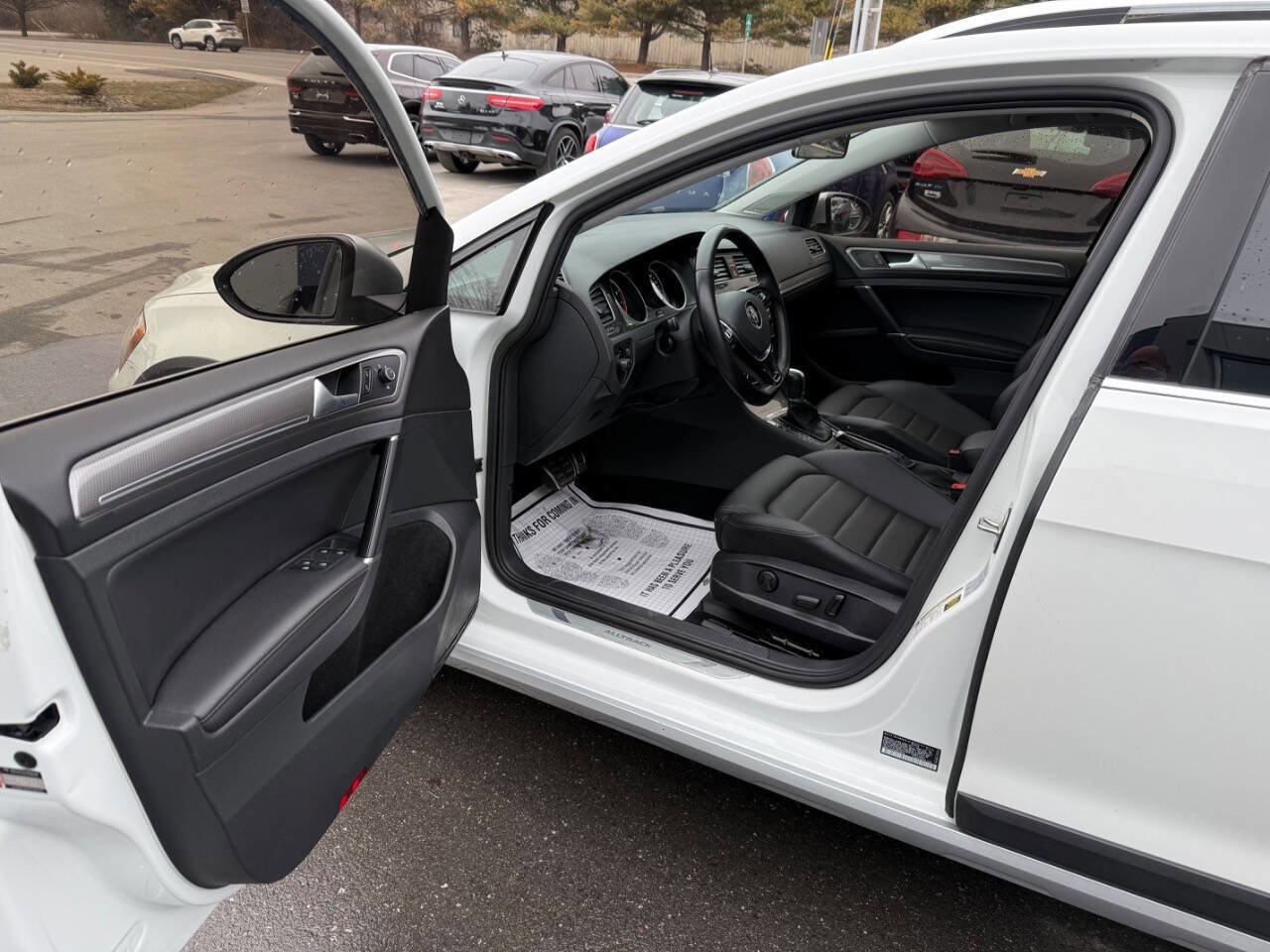 Used 2017 Volkswagen Golf Alltrack SEL AWD/4WD image 15