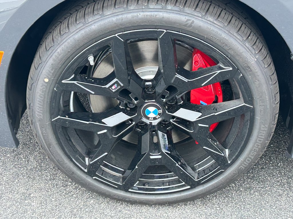 New 2026 BMW 330i Sedan w/ M Sport Package RWD image 9