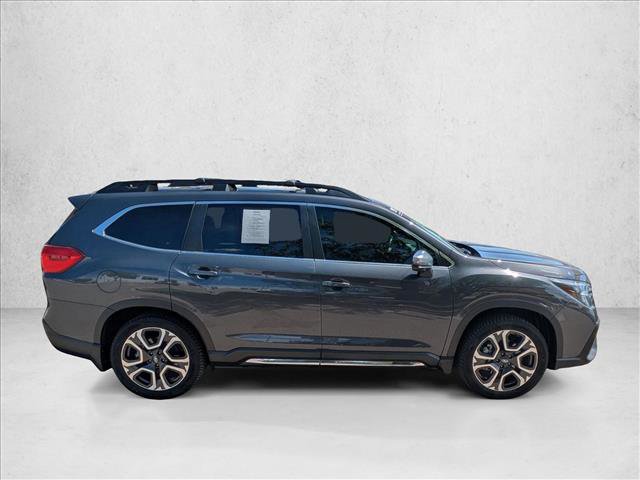 Used 2023 Subaru Ascent Limited w/ Technology Package AWD/4WD image 4