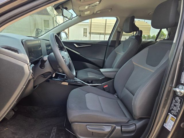 Used 2025 Kia Niro LX FWD image 23