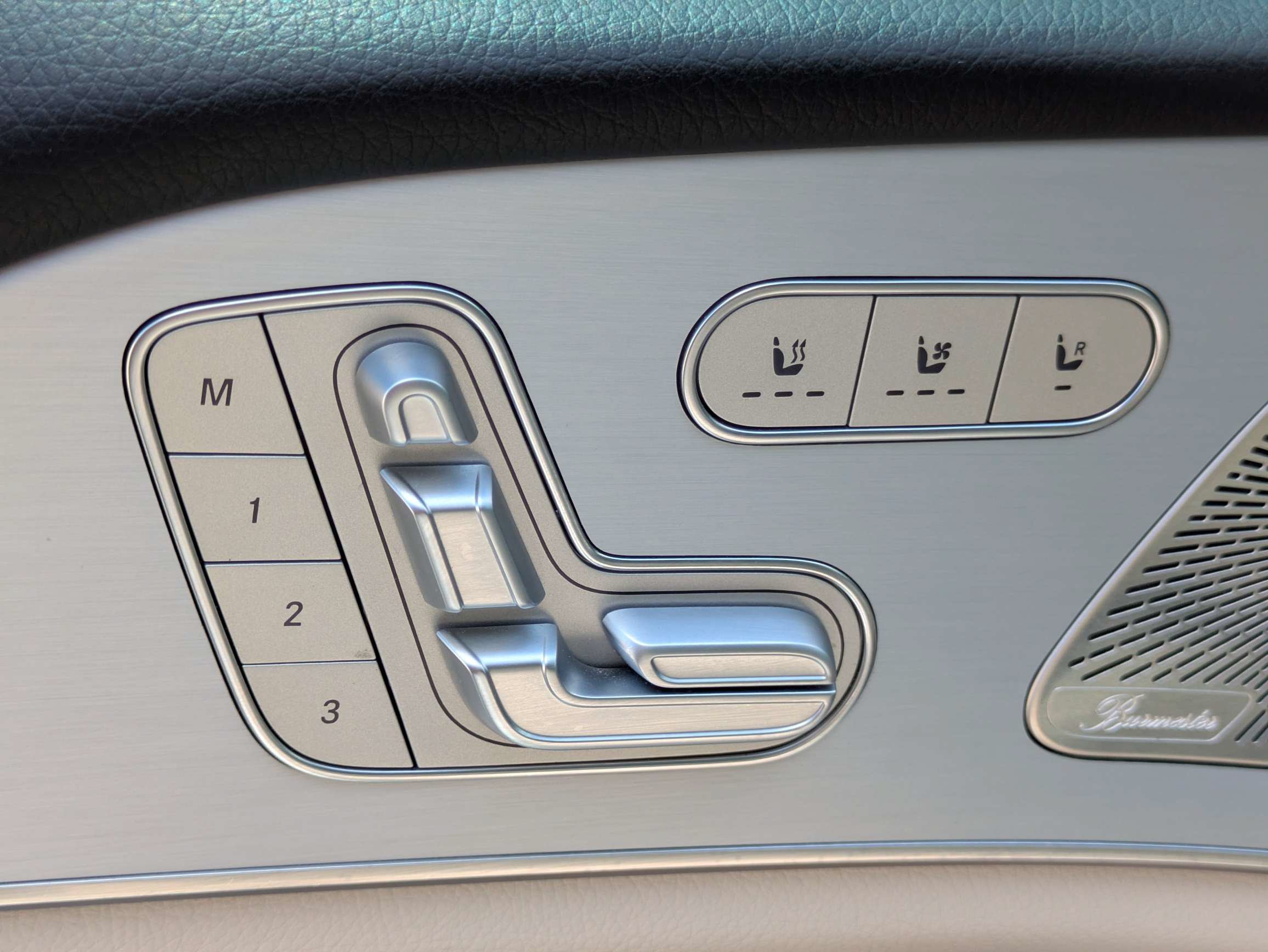 Used 2024 Mercedes-Benz GLS 450 4MATIC image 14