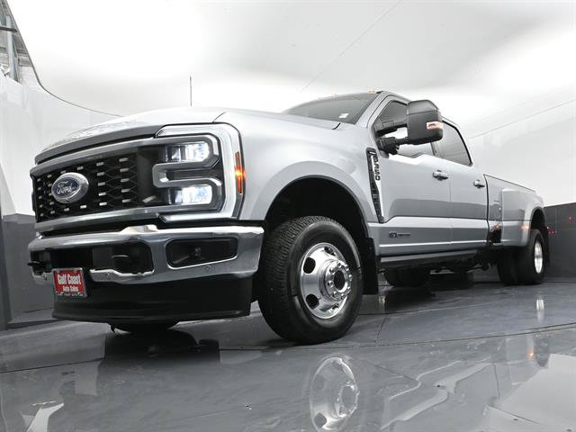 Used 2024 Ford F350 Lariat w/ Lariat Ultimate Package AWD/4WD image 30