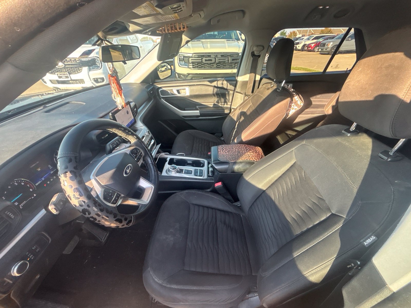 Used 2021 Ford Explorer XLT RWD image 7