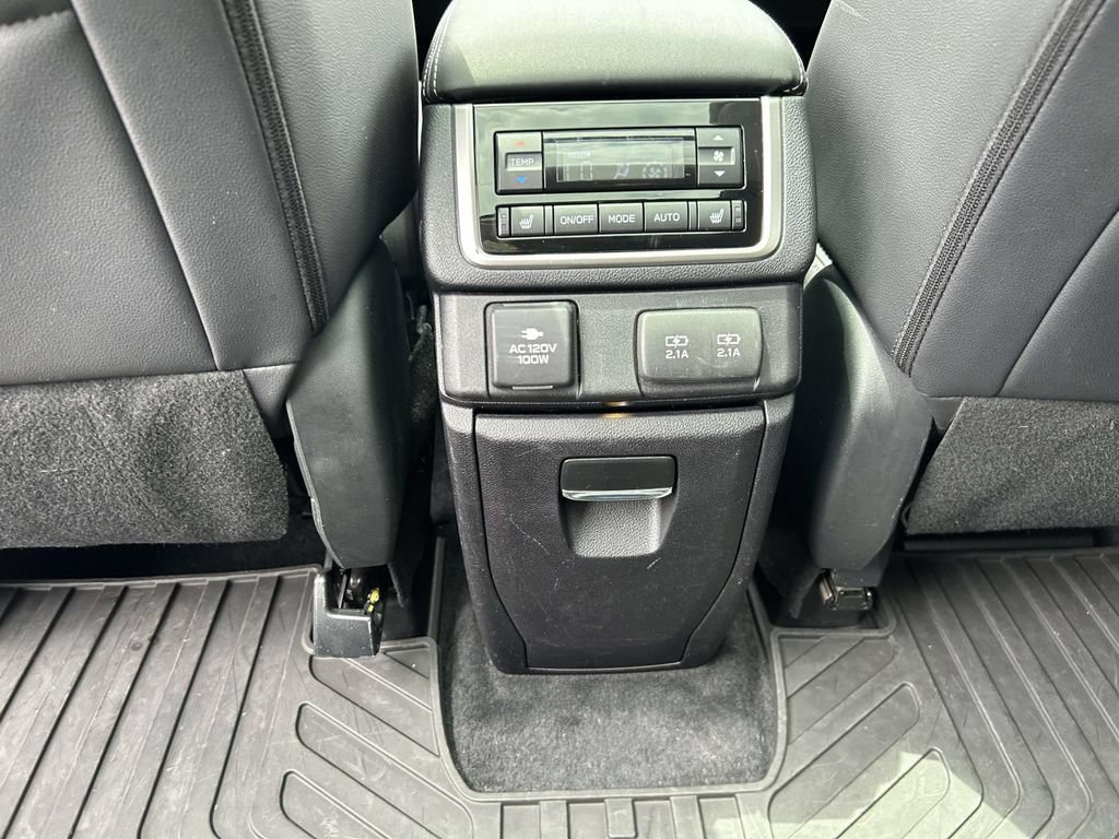Used 2022 Subaru Ascent Touring AWD/4WD image 14