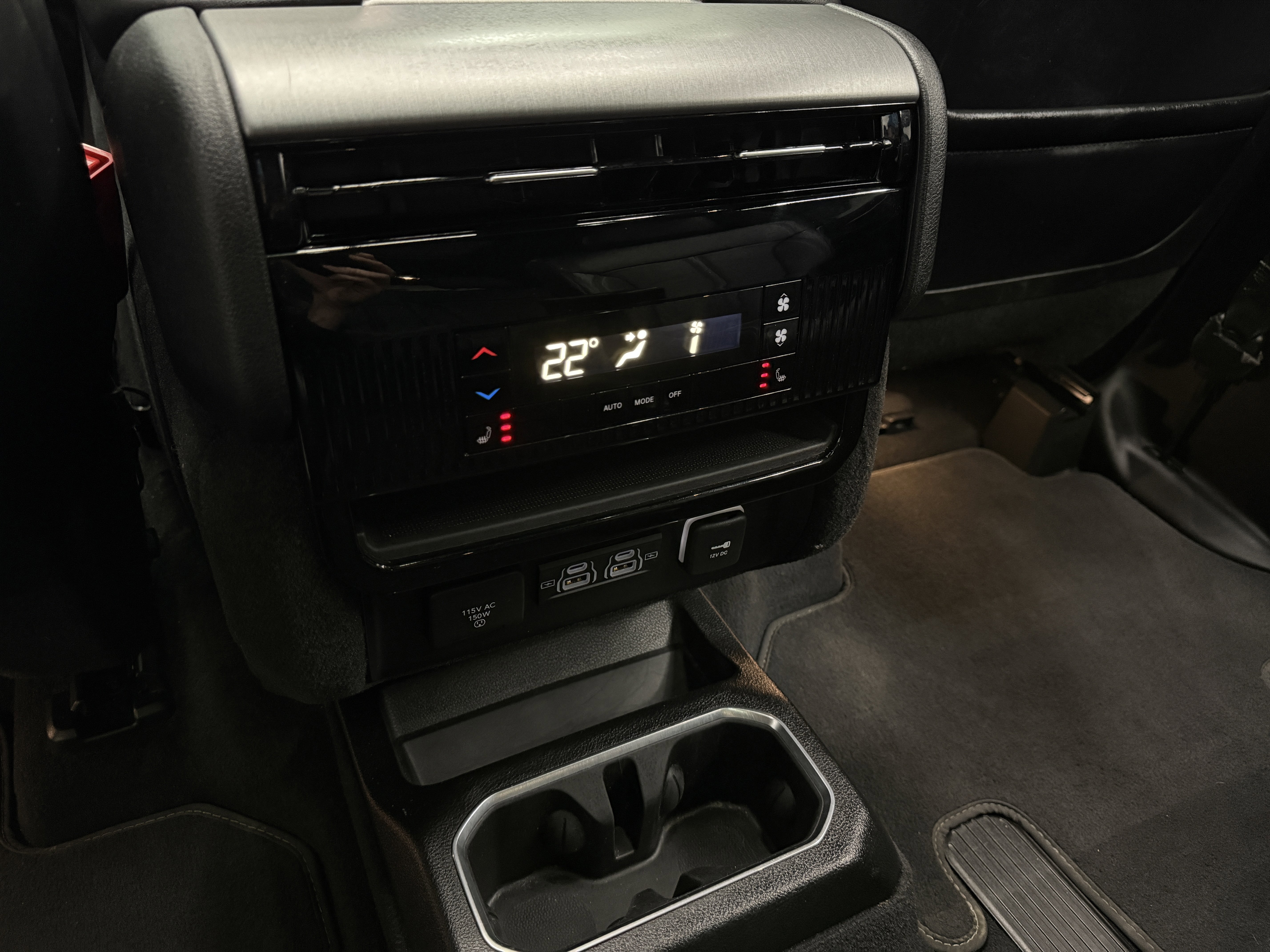 Used 2024 Jeep Wagoneer Series II AWD/4WD image 26
