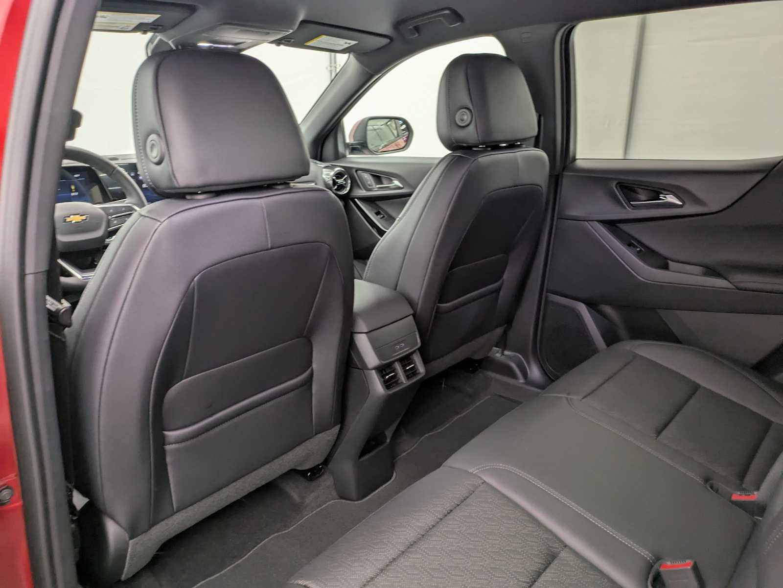 New 2026 Chevrolet Equinox LT AWD/4WD image 18