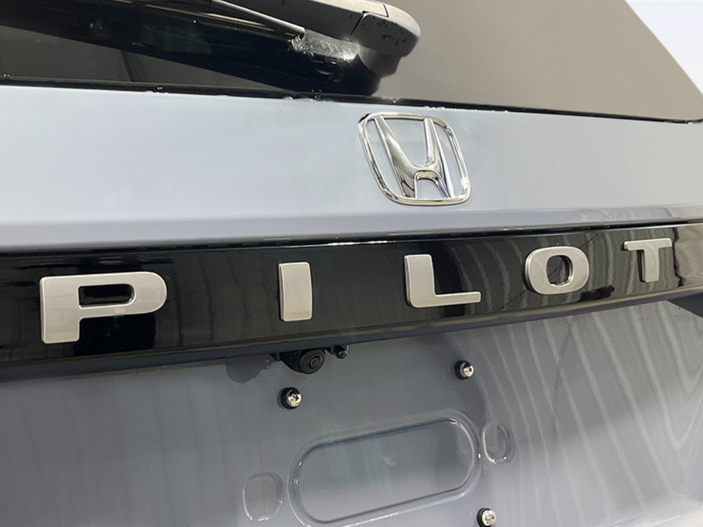 New 2026 Honda Pilot Elite image 9