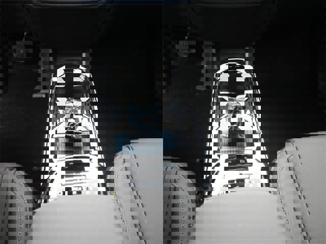 New 2025 Volvo EX30 Ultra w/ Climate Package image 13