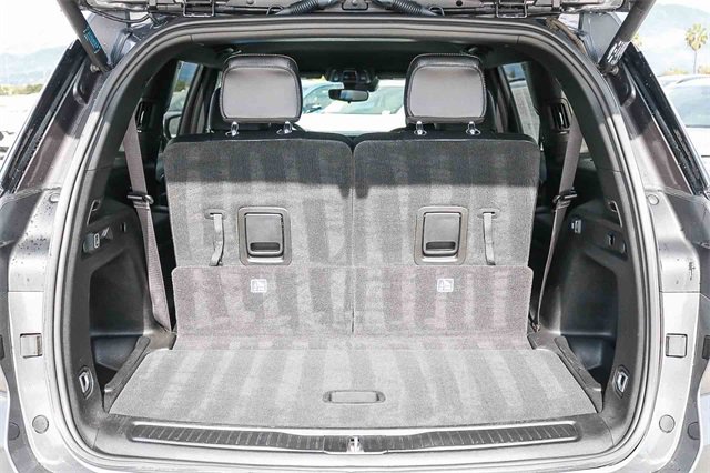 Used 2023 Jeep Grand Cherokee L Laredo image 28