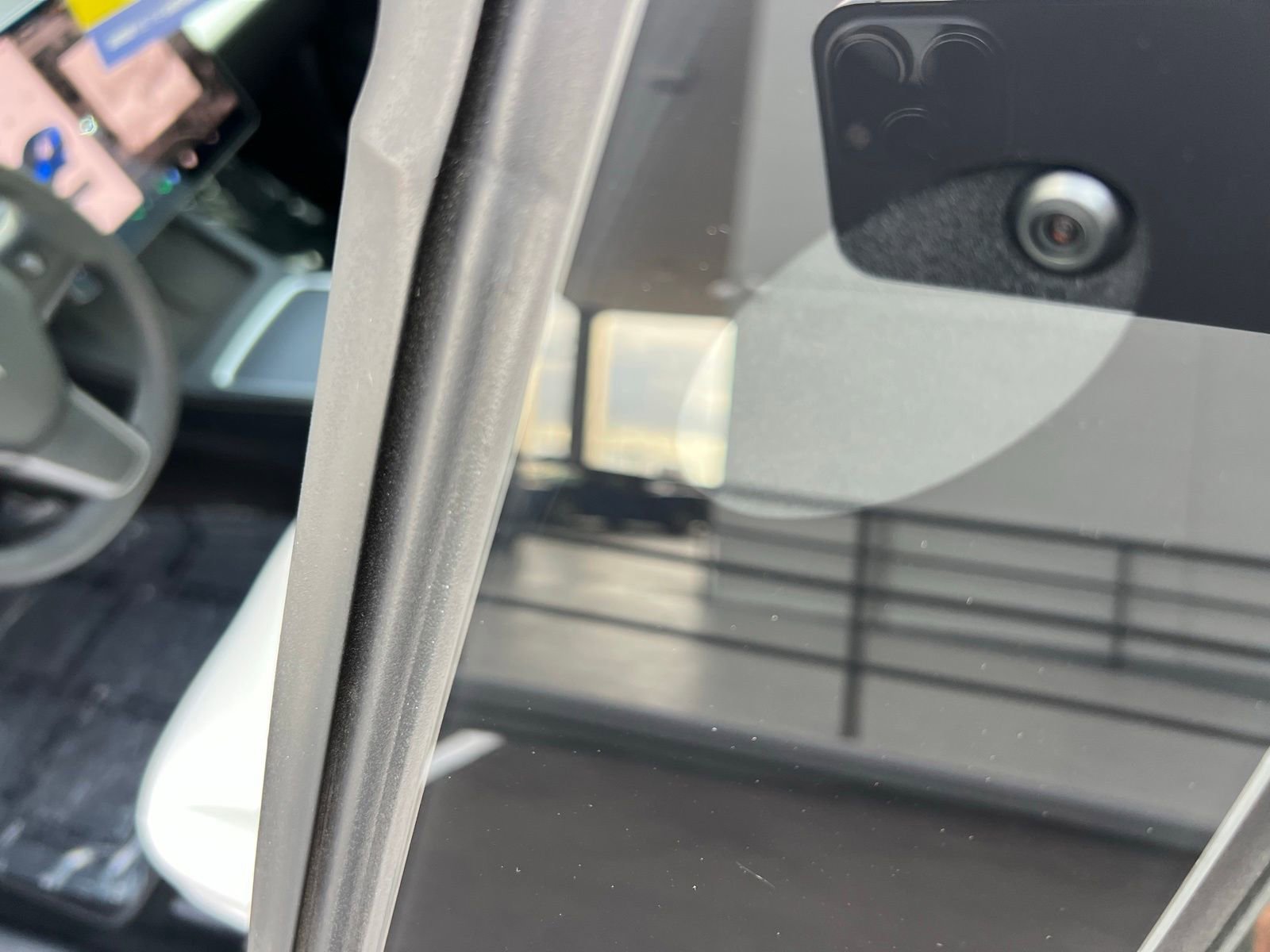 Used 2021 Tesla Model 3 Standard Range Plus image 23