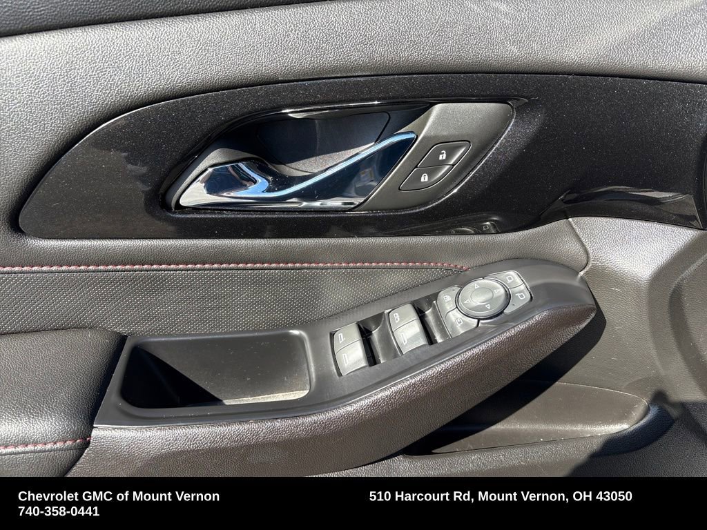 Used 2023 Chevrolet Traverse RS image 14