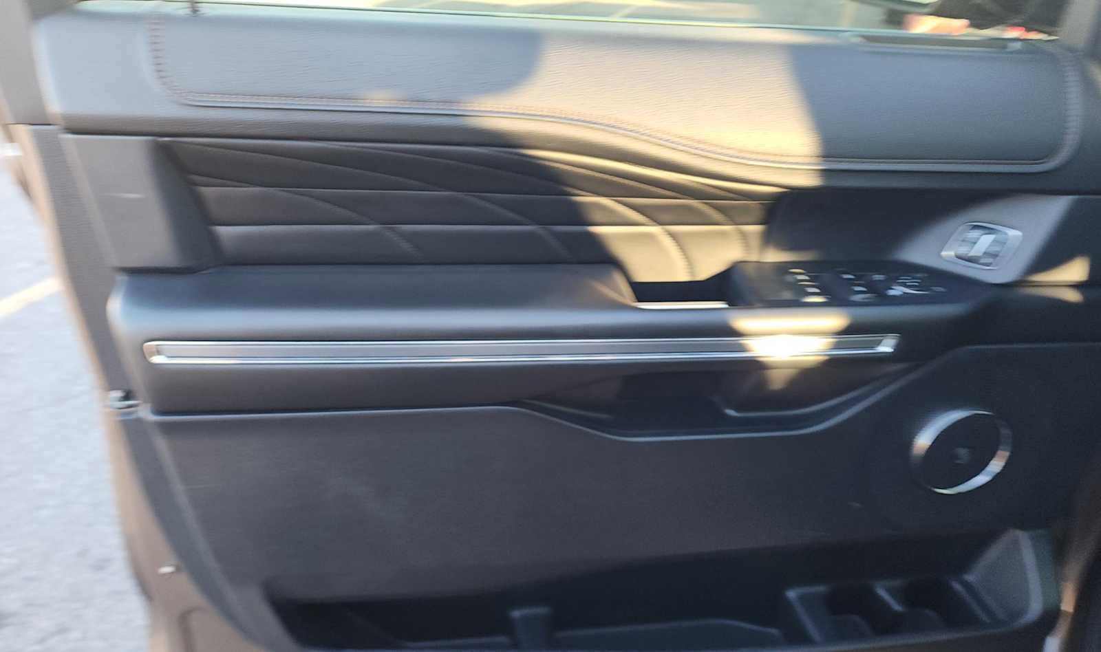 Used 2018 Ford Expedition Platinum image 14