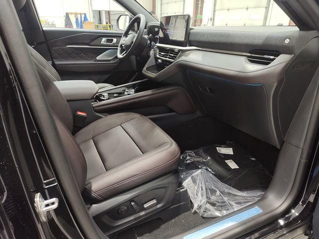 New 2026 Ford Explorer Platinum w/ LUX Leather Package AWD/4WD image 23