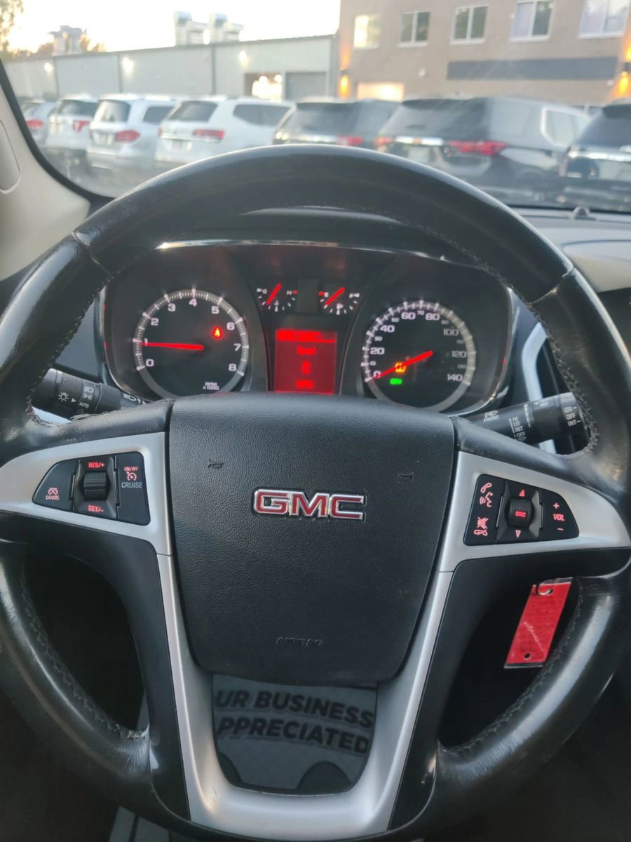 Used 2013 GMC Terrain SLE AWD/4WD image 29