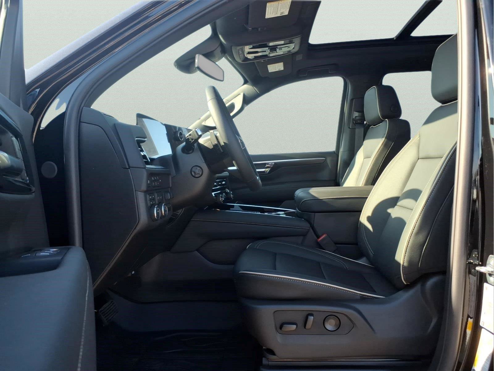 New 2026 Chevrolet Tahoe Premier w/ Sun And Tow Package AWD/4WD image 15