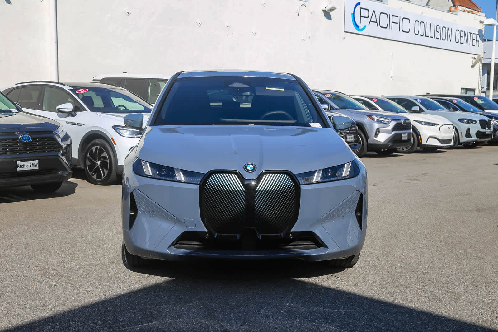 New 2026 BMW iX xDrive45 image 2