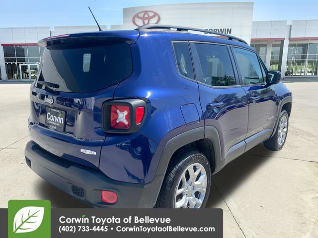 Used 2016 Jeep Renegade Latitude w/ Cold Weather Group AWD/4WD image 5