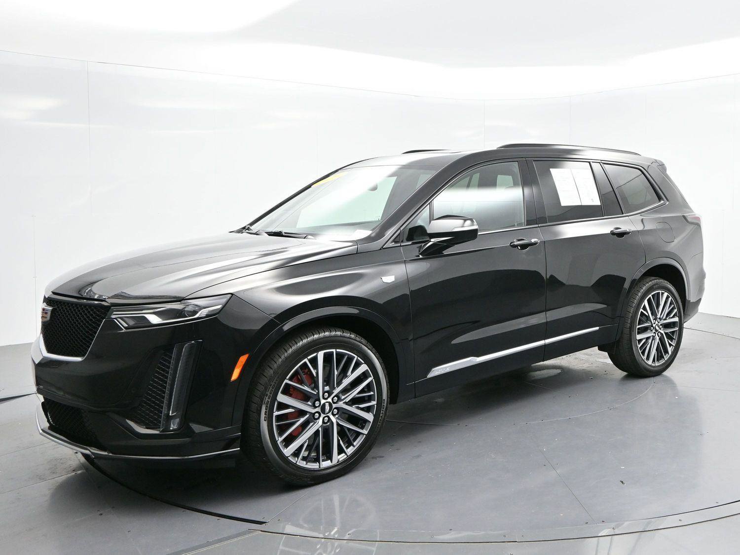 Certified 2025 Cadillac XT6 Sport w/ LPO, Floor Liner Package image 3