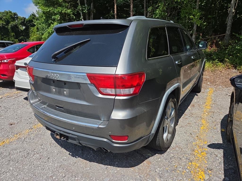 Used 2011 Jeep Grand Cherokee Overland AWD/4WD image 4