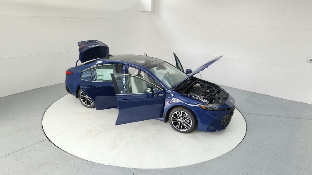 Used 2025 Toyota Camry XLE w/ Premium Plus Package AWD/4WD image 20