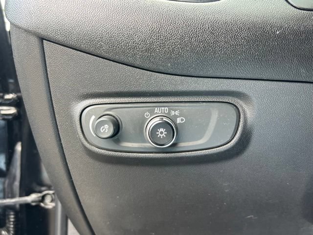 Used 2022 Chevrolet Equinox LT FWD image 19