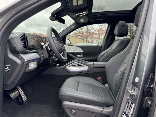Certified 2025 Mercedes-Benz GLS 450 4MATIC image 4