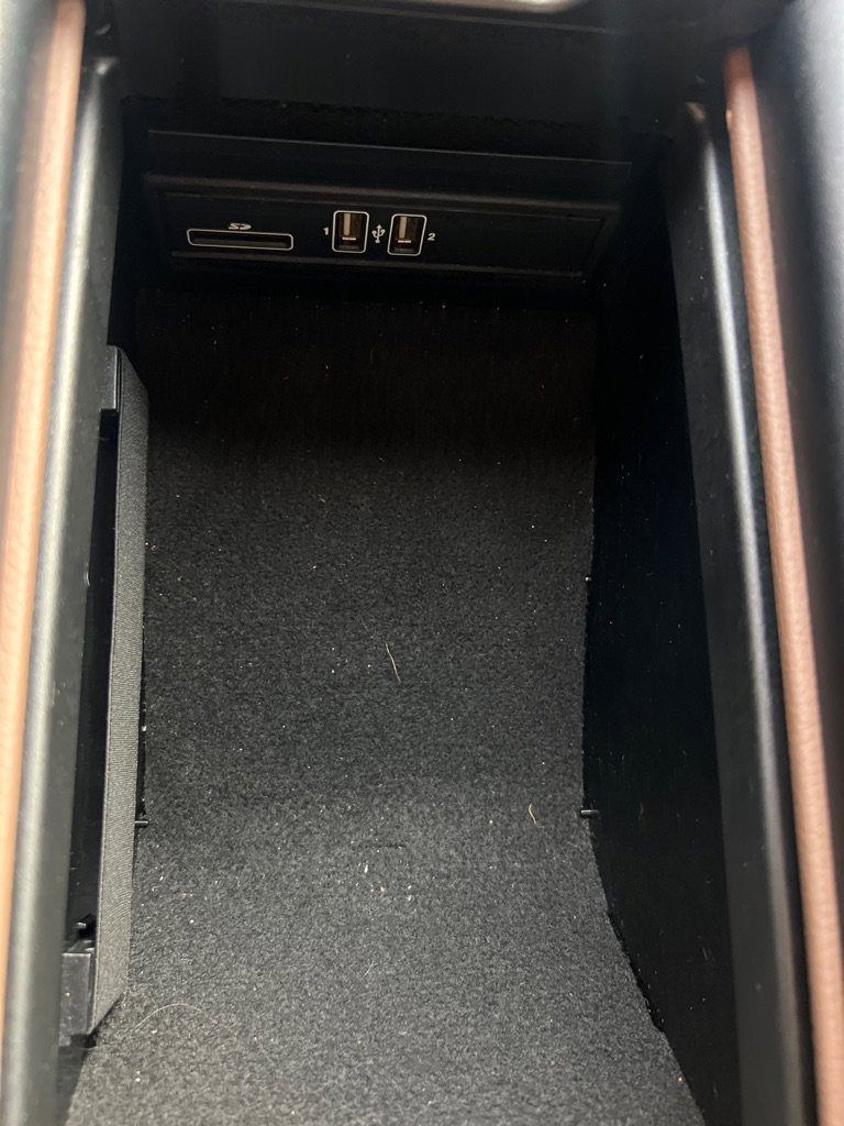 Used 2017 Mercedes-Benz E 300 E 300 4MATIC LUXURY image 35