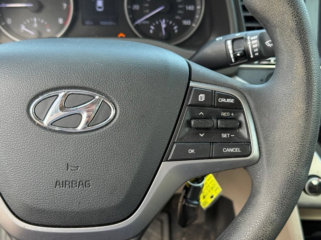 Used 2018 Hyundai Elantra SEL w/ Winter Weather Package FWD image 16
