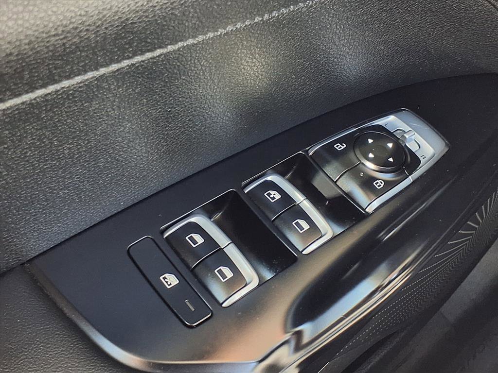 Used 2023 Kia K5 LXS image 12