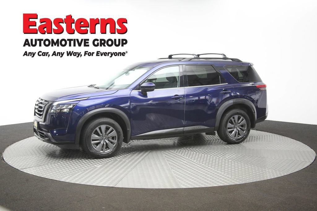Used 2023 Nissan Pathfinder SV w/ SV Premium Package AWD/4WD image 59