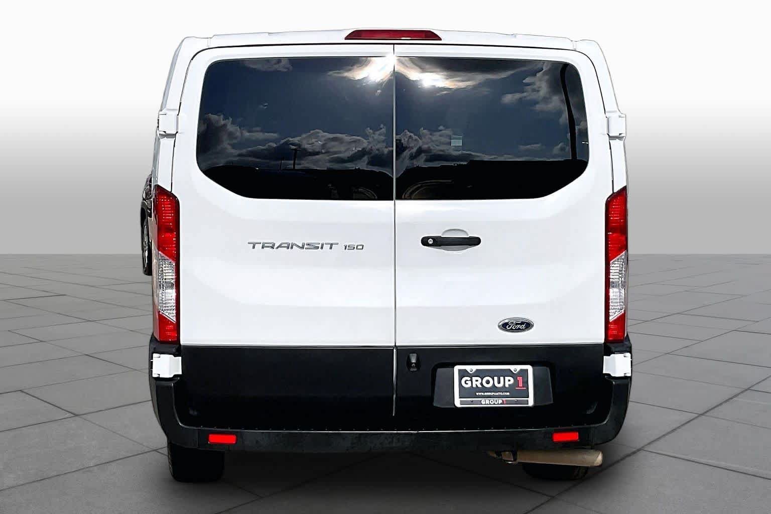 Used 2020 Ford Transit 150 XL RWD image 5