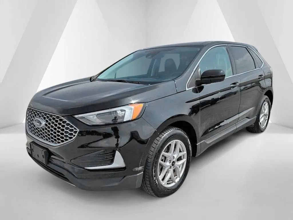 Used 2024 Ford Edge SEL AWD/4WD image 3