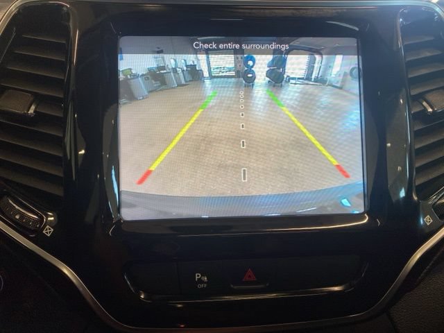 Used 2020 Jeep Cherokee Limited AWD/4WD image 23
