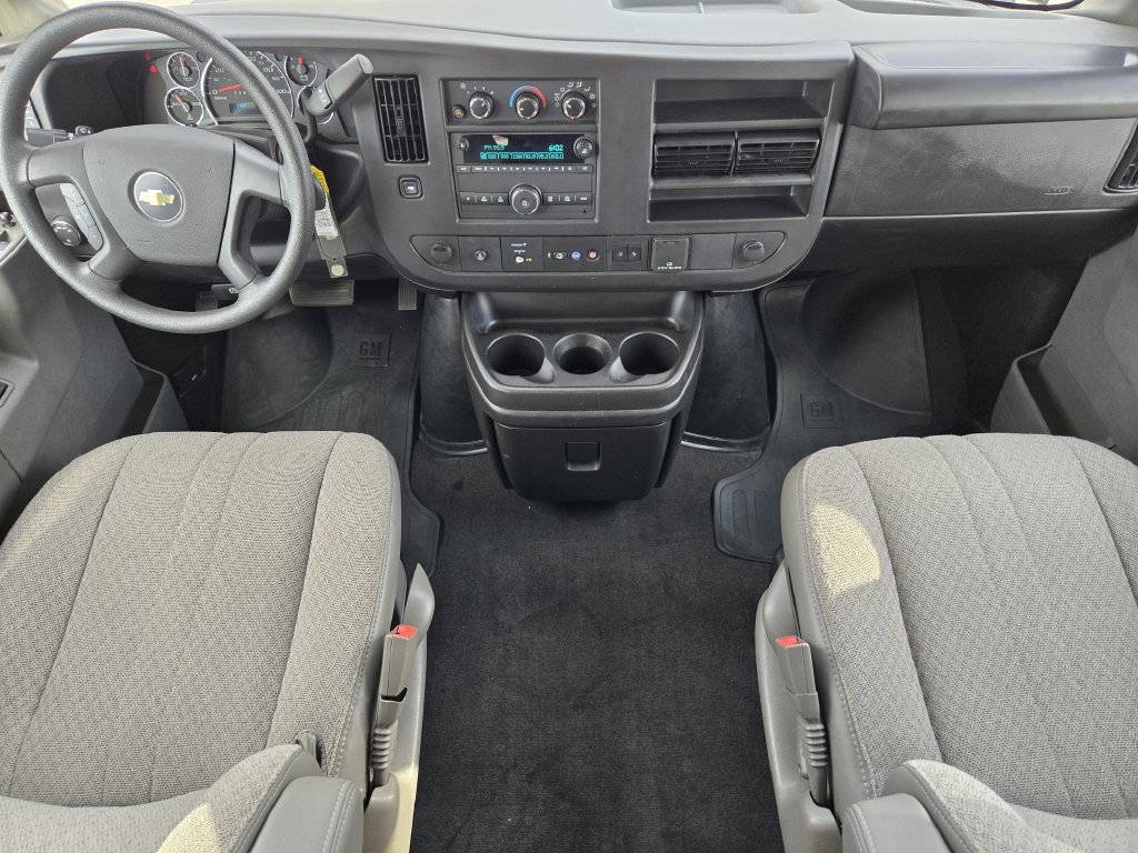 Used 2025 Chevrolet Express 3500 LT w/ LT Preferred Equipment Group RWD image 26