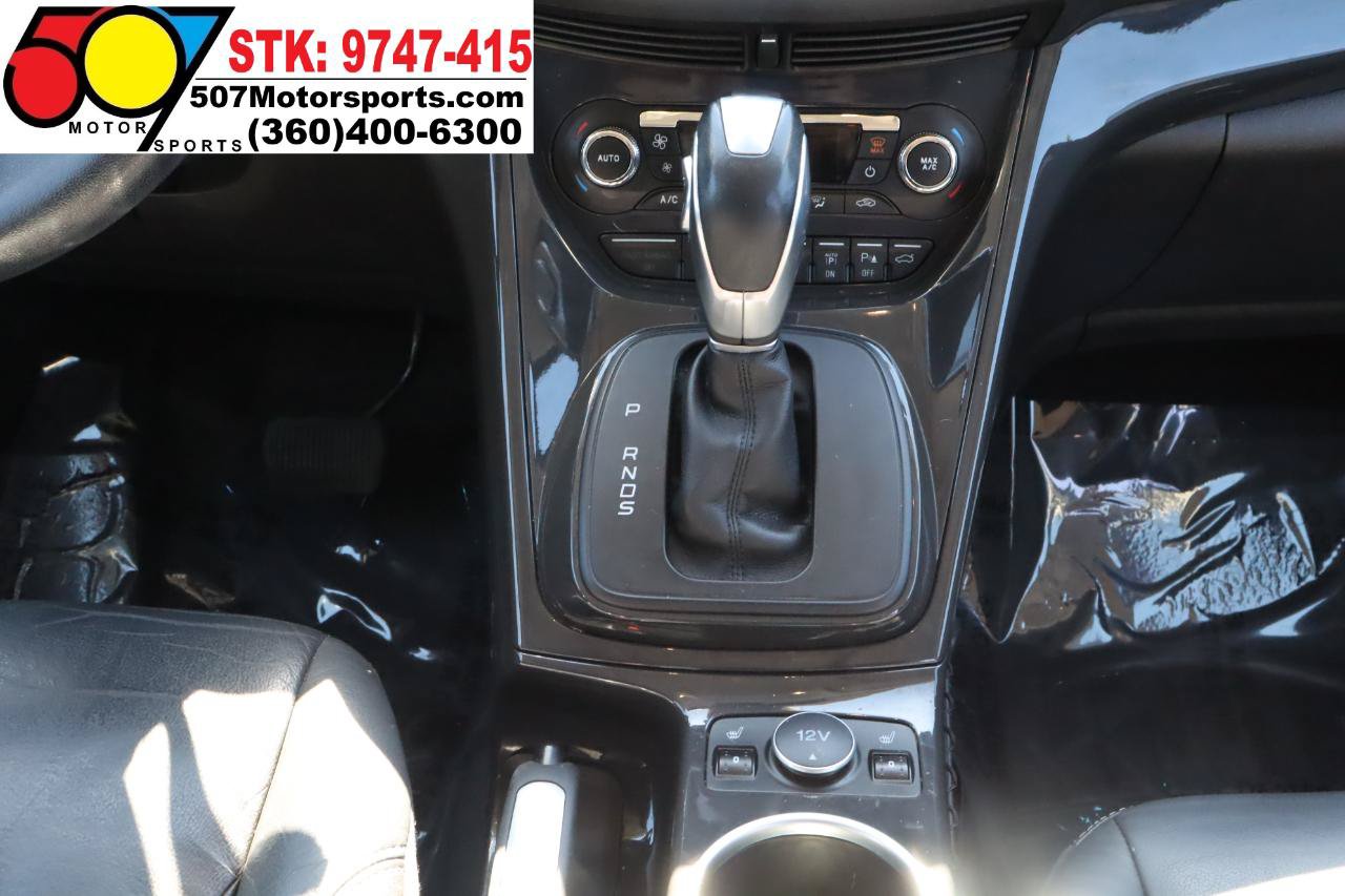 Used 2015 Ford Escape Titanium w/ Equipment Group 301A AWD/4WD image 20