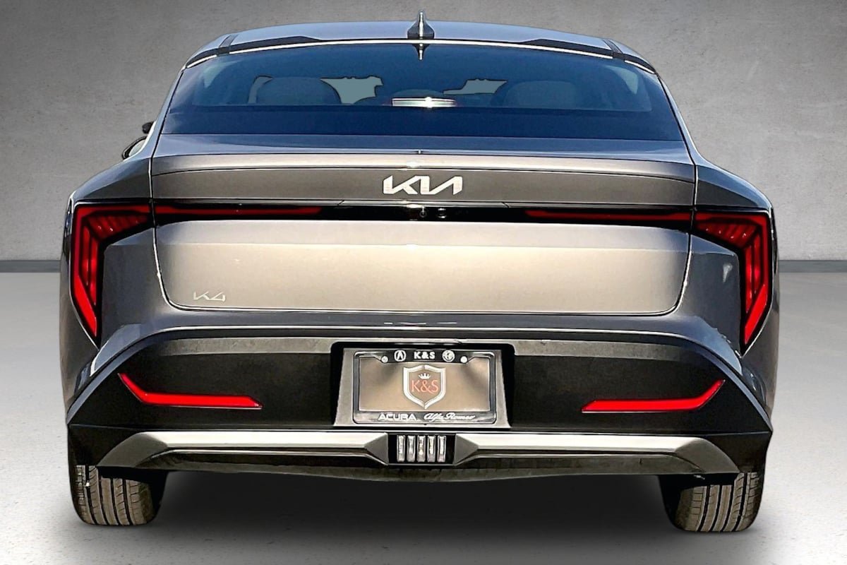 Used 2025 Kia K4 FWD image 4