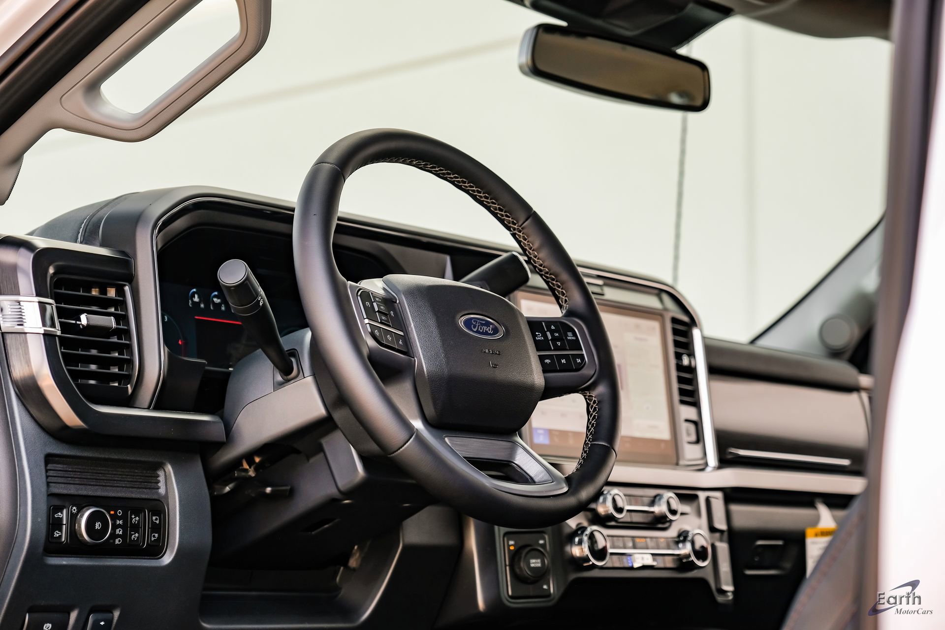 Used 2026 Ford F450 Lariat w/ FX4 Off-Road Package image 51