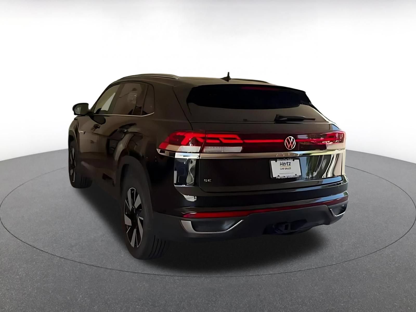 Used 2026 Volkswagen Atlas Cross Sport SE FWD image 9