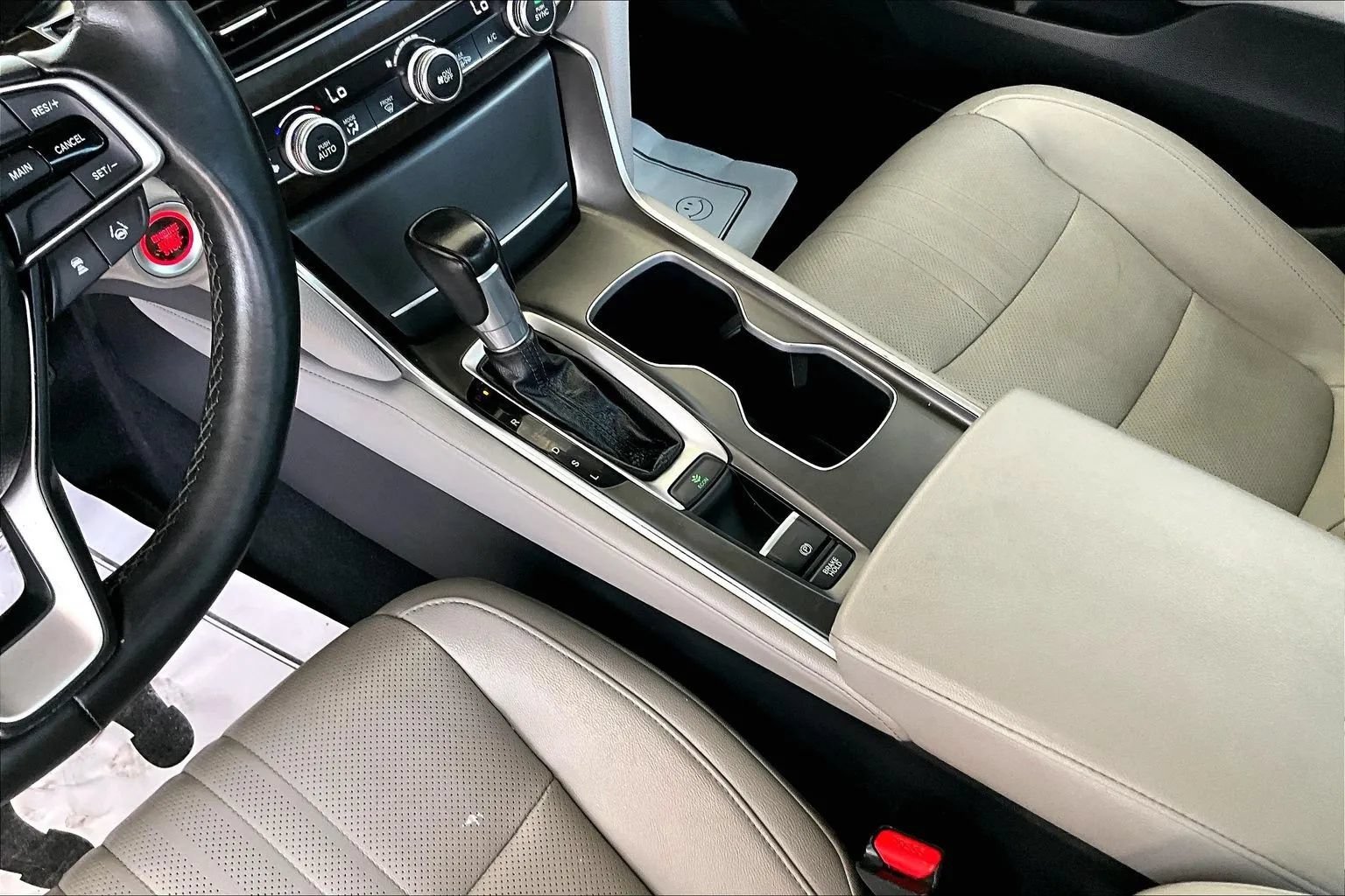 Used 2019 Honda Accord EX-L image 15
