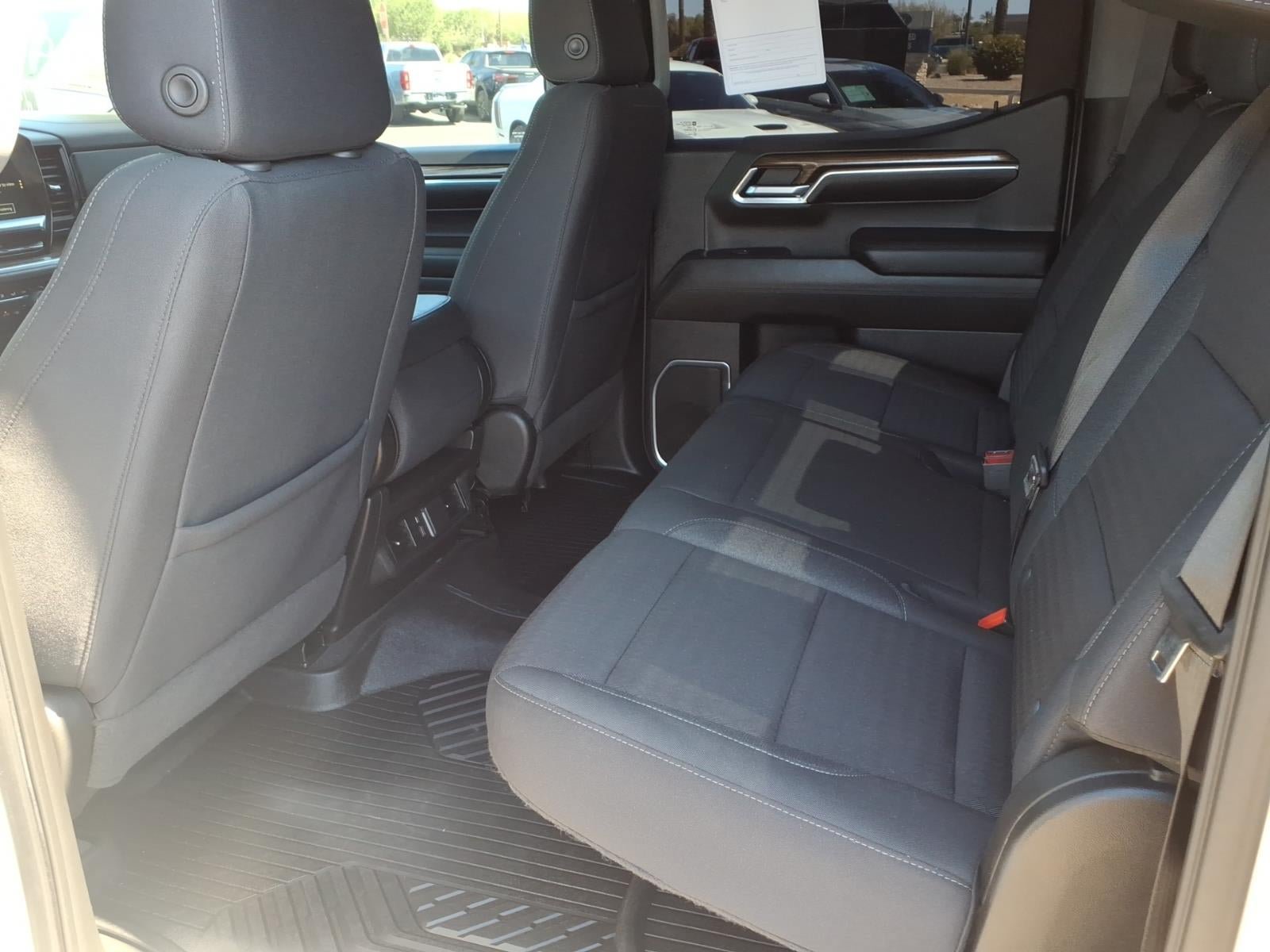 Used 2022 Chevrolet Silverado 1500 LT w/ Z71 Off-Road Package AWD/4WD image 18