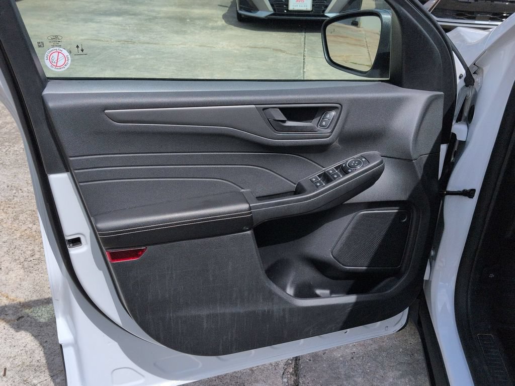 Used 2025 Ford Escape Active FWD image 11