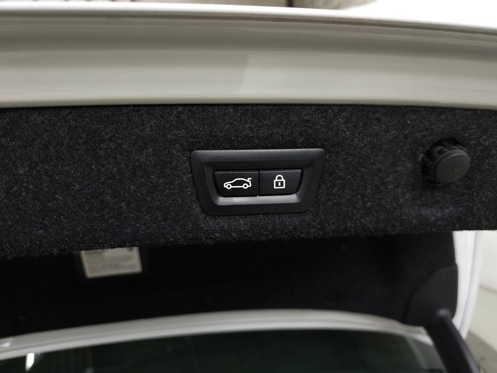 Used 2023 BMW 530i xDrive w/ M Sport Package AWD/4WD image 9