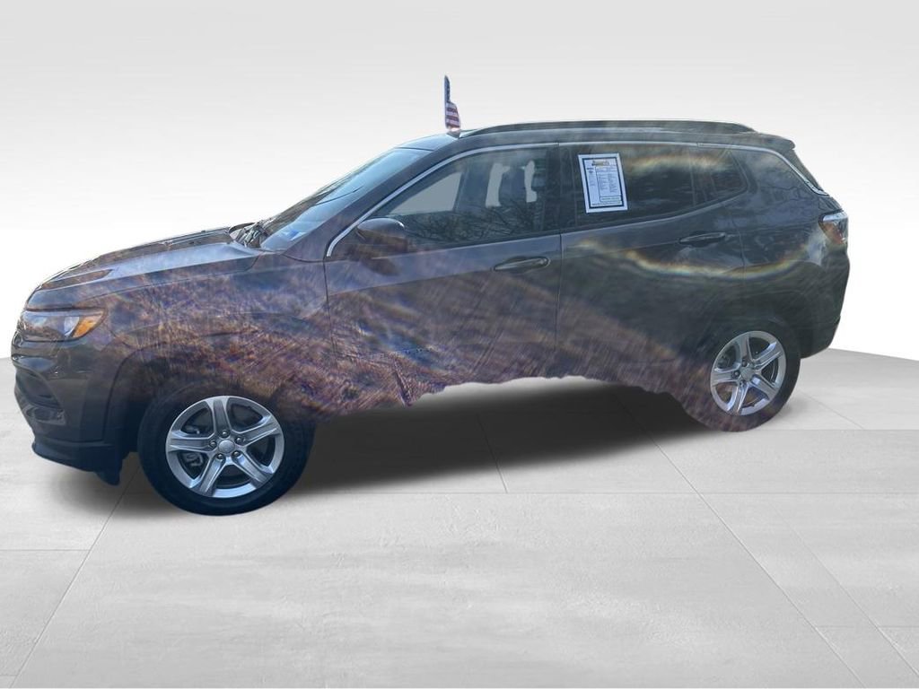 Used 2024 Jeep Compass Latitude image 26