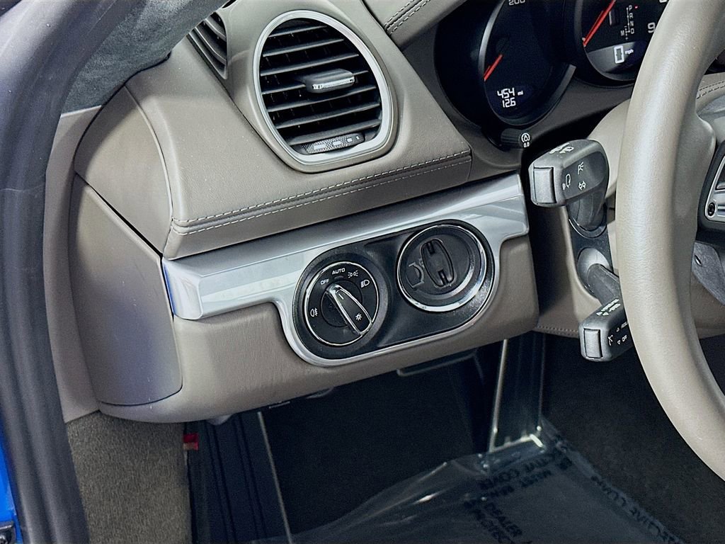 New 2025 Porsche 718 Cayman GT4 image 11