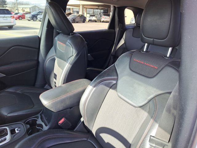 Used 2018 Jeep Cherokee Trailhawk w/ Comfort/Convenience Group image 5