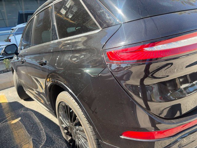 Used 2021 Lincoln Corsair Reserve FWD image 7