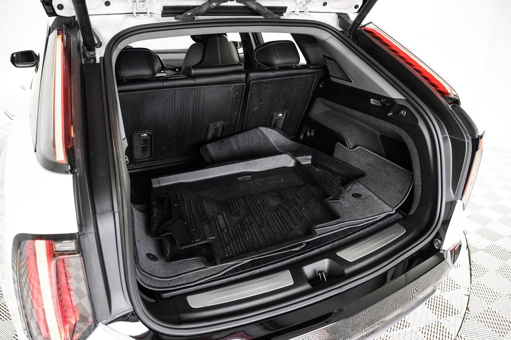 Used 2025 Cadillac Optiq Sport 1 w/ LPO, Floor Liner Package image 51