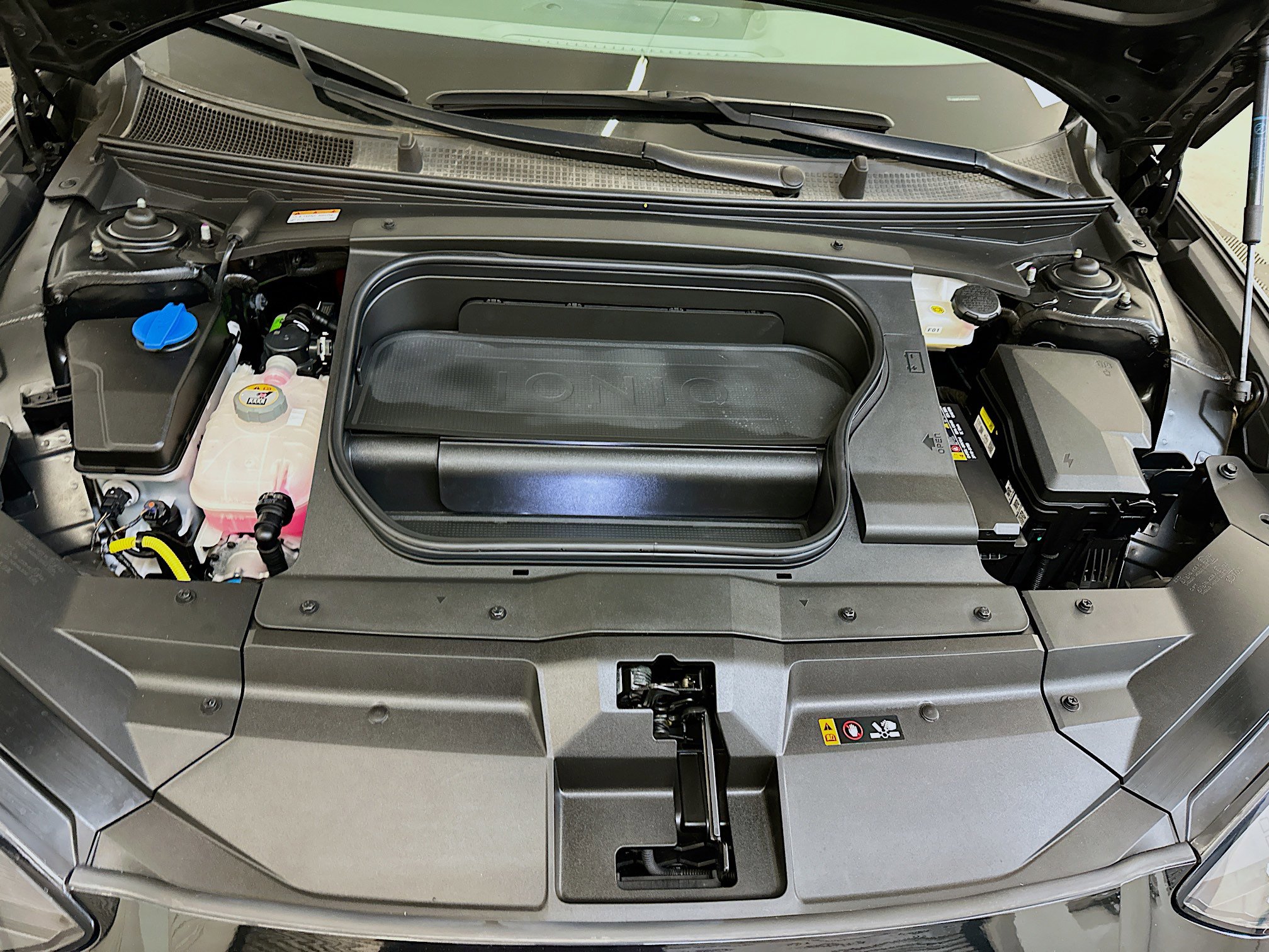 Used 2023 Hyundai Ioniq 6 SEL image 35