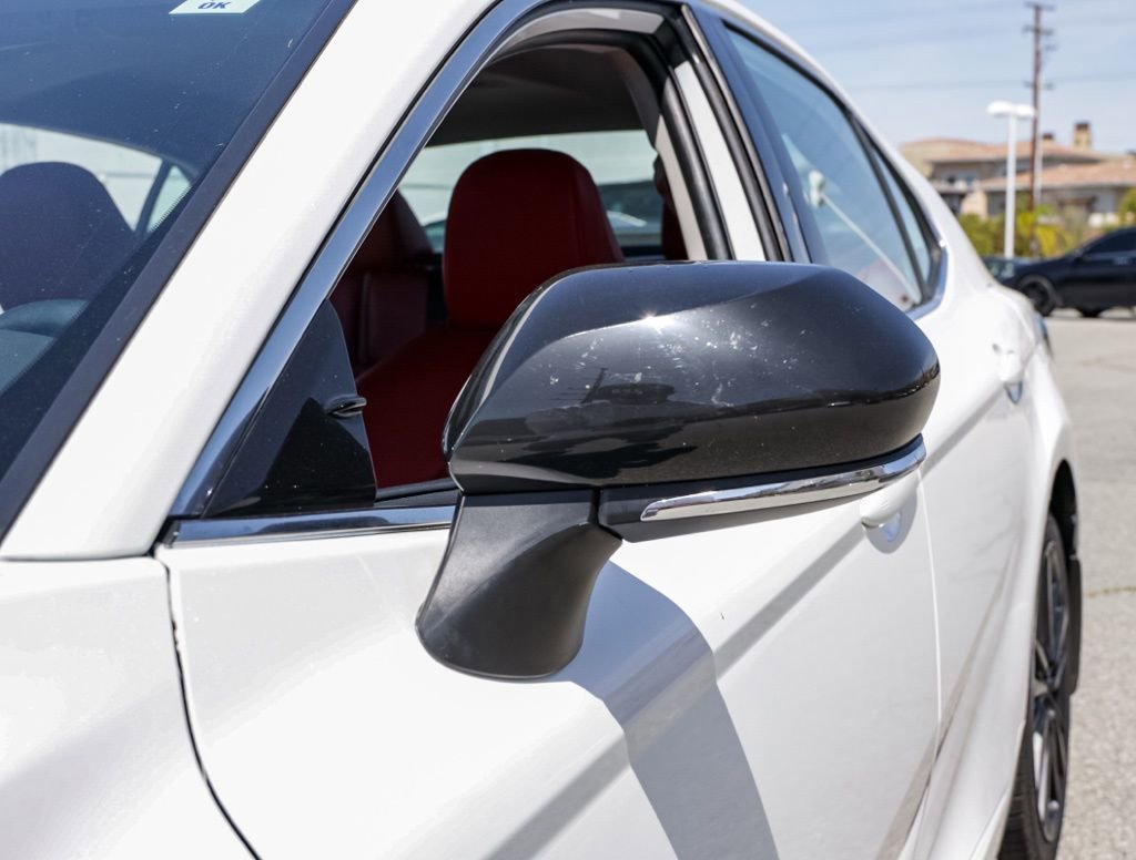 Used 2022 Toyota Camry XSE FWD image 12