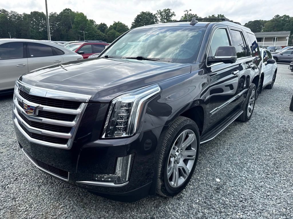 Used 2017 Cadillac Escalade Luxury AWD/4WD image 1